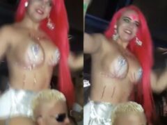 Deliciosa curtiu o carnaval de peitos de fora e indo pro motel