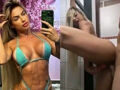 Débora Gomes fodendo no banheiro com a xota toda molhada
