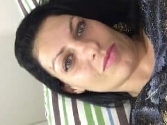 Mulher safada nua caiu na net se masturbando