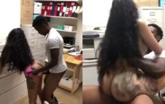 Secretária tatuada dando de quatro no escritório com colega de trabalho negão até gozar forte